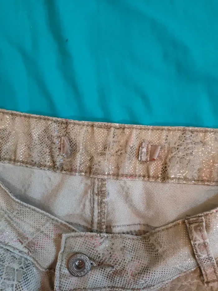 Jeans enduit brillant - photo numéro 4