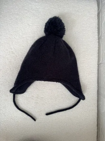 Bonnet hiver • Kiabi • taille 6 / 12 mois