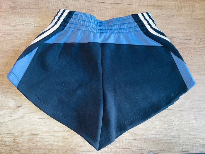 Short de course Adidas Taille xs - photo numéro 2