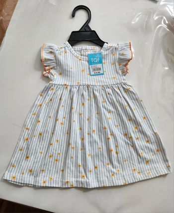 Jolie robe taille 6 mois