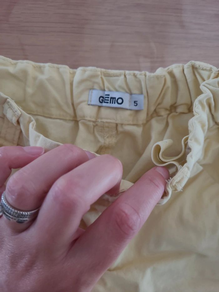 Short jaune gemo 5 ans - photo numéro 2