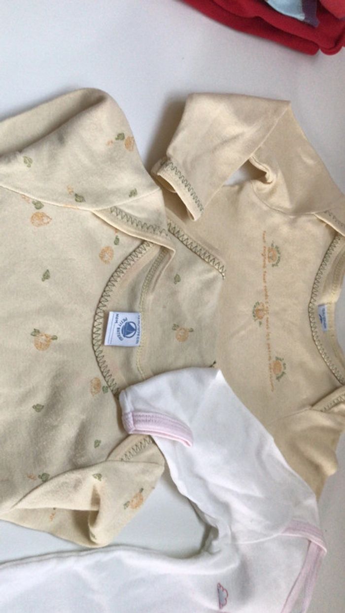 Lot bodies petit bateau taille 12 mois - photo numéro 4