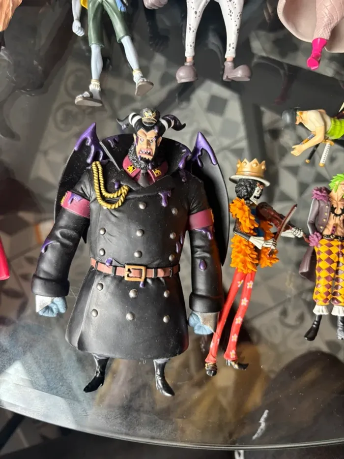 Lot de 24 figurine one piece - photo numéro 6