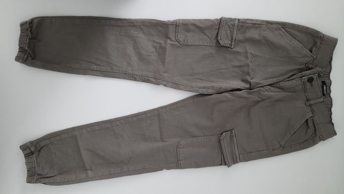 Pantalon cargo kaki marque Liberto taille 10ans - photo numéro 1