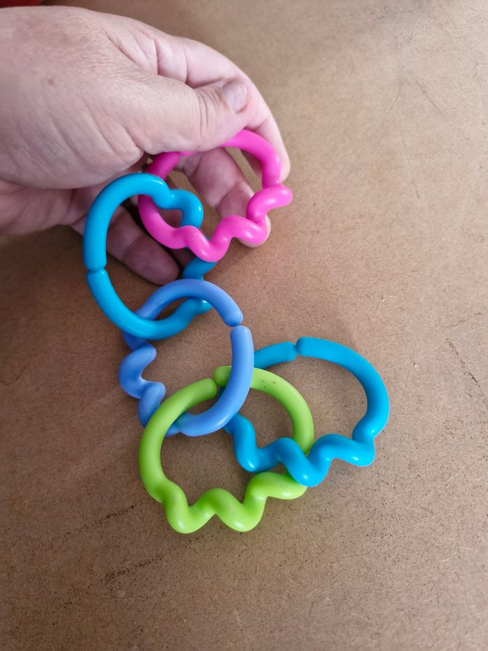 Crochets attache éveil et accessoires bébé - photo numéro 2