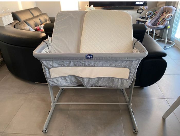 Lit bébé + 2 matelas