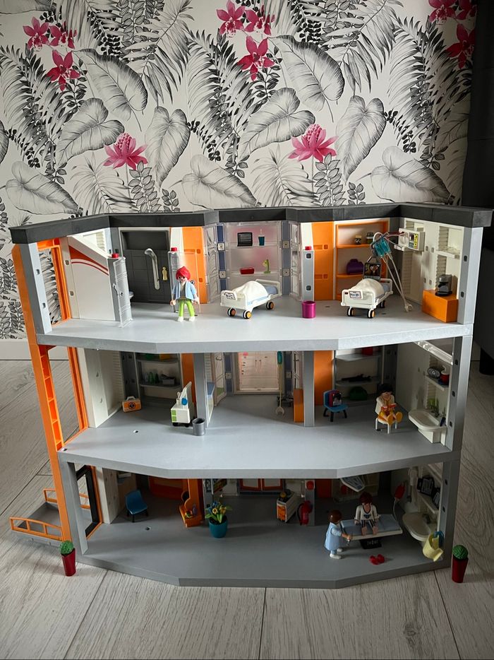 Playmobil hôpital 3 niveaux complet