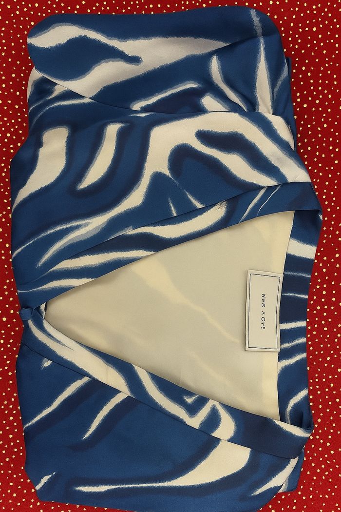 Robe longue à manche longue couleur zèbre bleu et blanc - photo numéro 2