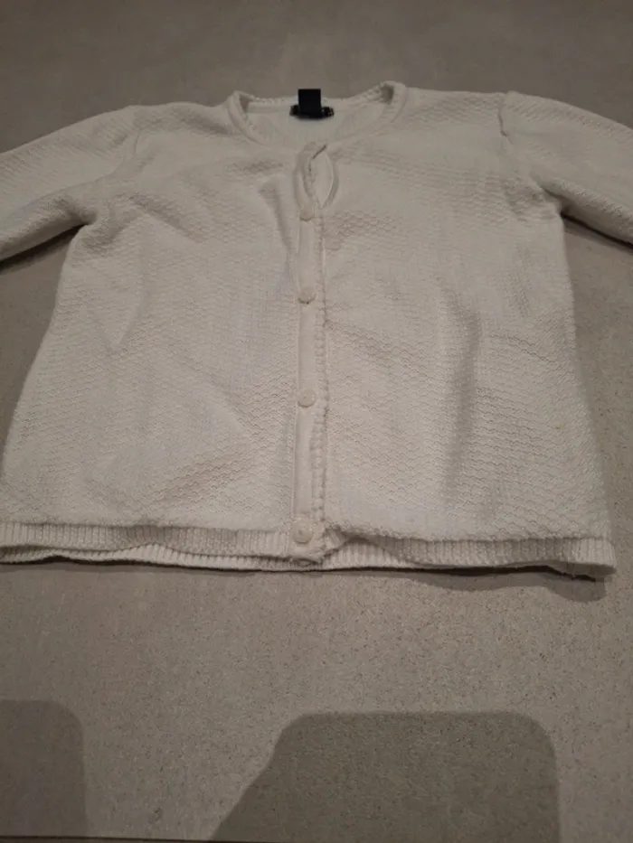 Gilet blanc 12 mois - photo numéro 2