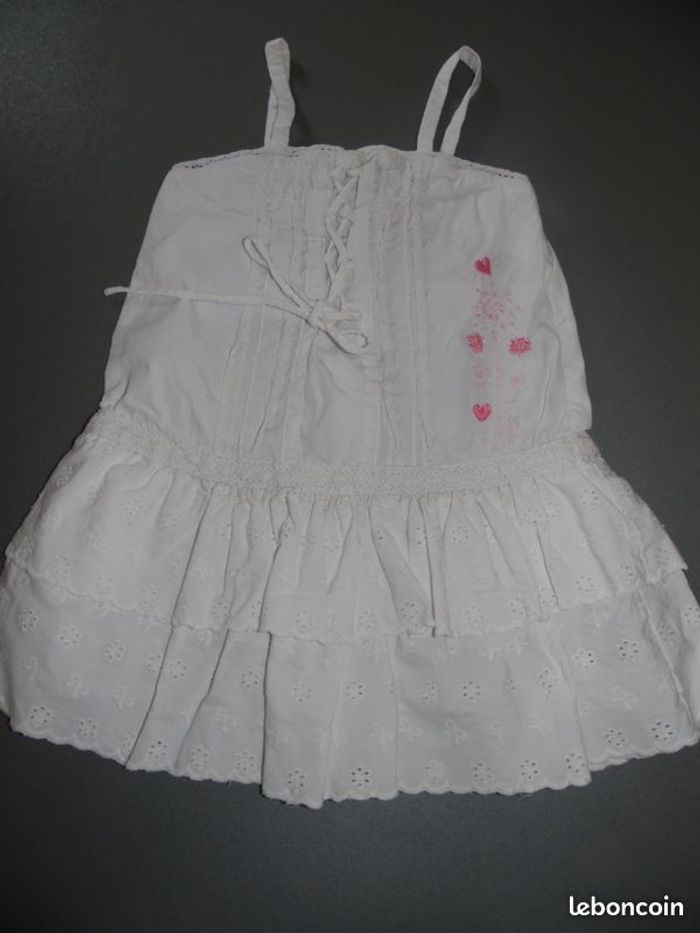 Robe blanche + gilet rose 18 mois - photo numéro 2