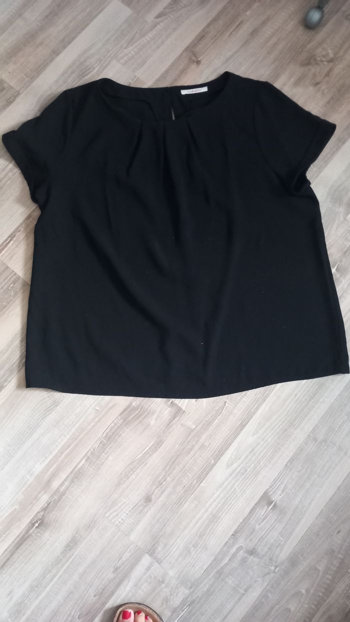 Tunique camaieu noire manches courtes 38 tbe