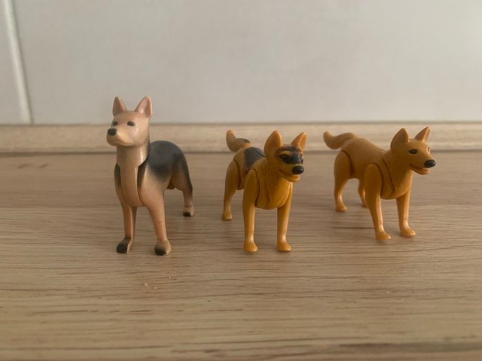 3 chiens policiers Playmobil