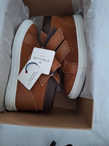 Chaussures neuves Cyrillus enfants T27