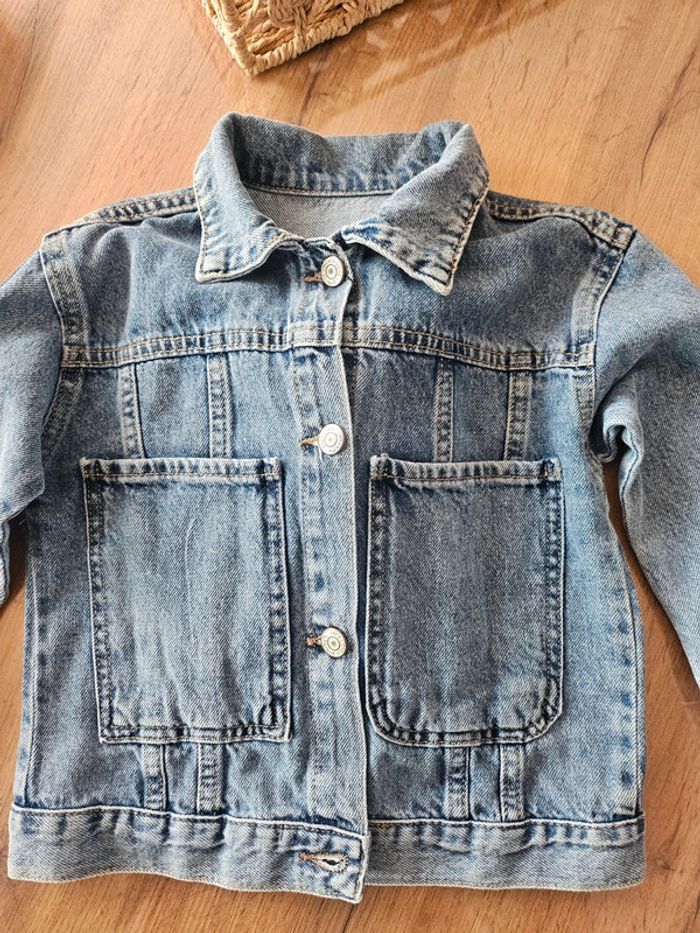 Veste en jean avec nounours - photo numéro 2