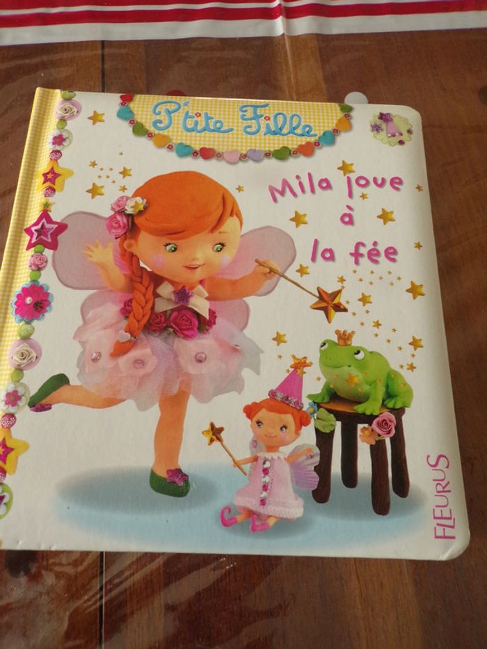 Livre p’tite fille Mila joue à la fée Fleurus