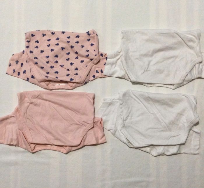 Lot de 4 bodies manches courtes 56 cm - photo numéro 3
