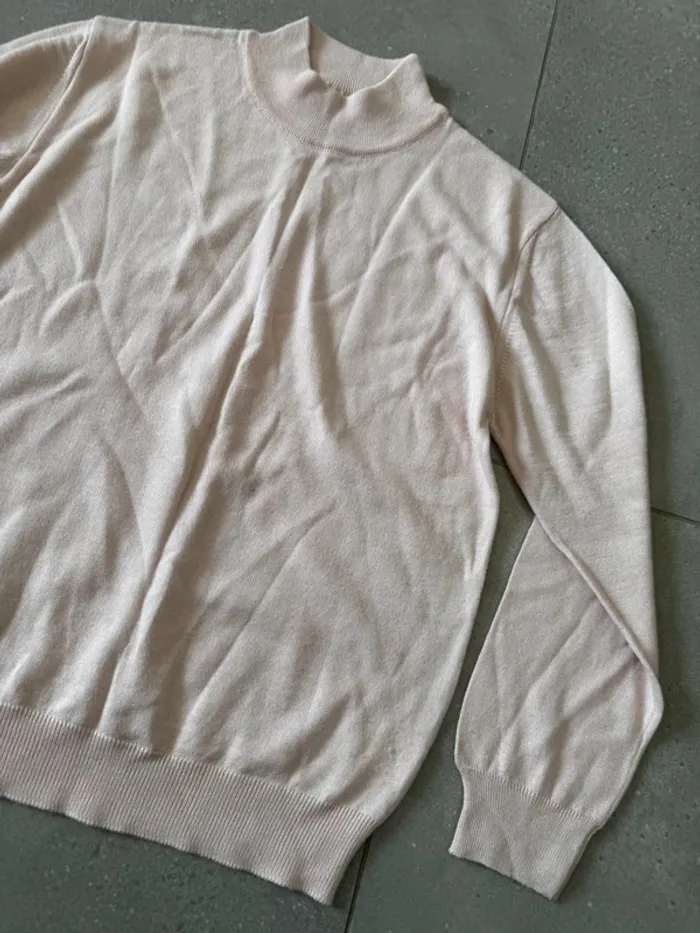 Haut rose Lewinger, taille XS, bon état mais il ya des petites traces - photo numéro 2