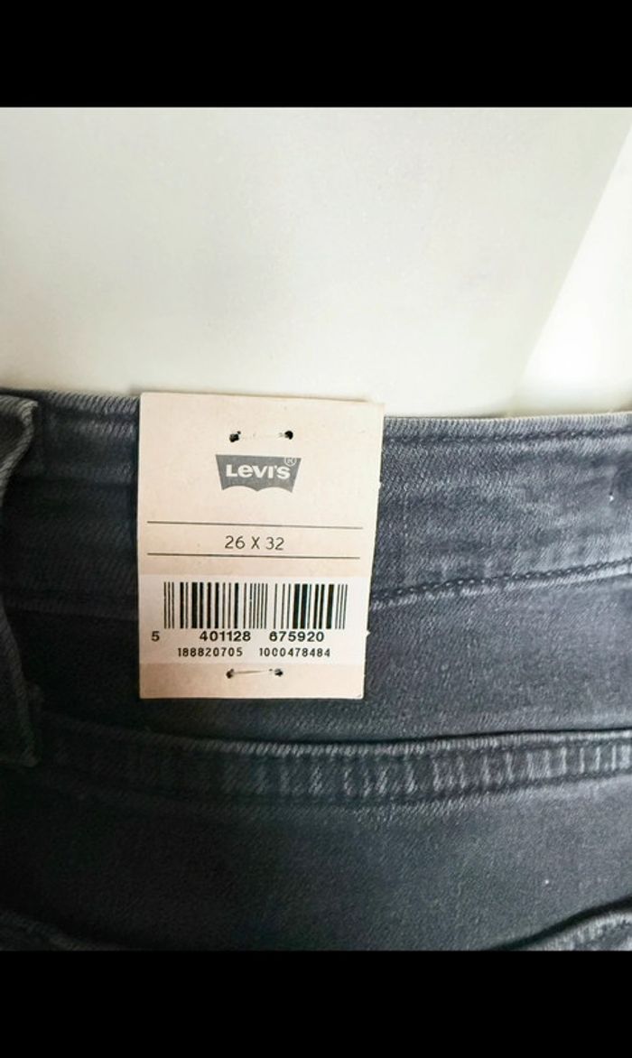 Jean Levi’s 721 High-Rise Skinny – Taille 26/32 – noir – Neuf avec étiquette - photo numéro 11