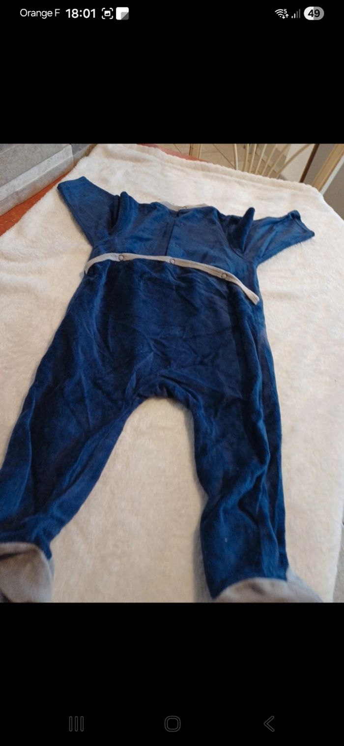 Pyjama bébé taille 9 mois - photo numéro 4