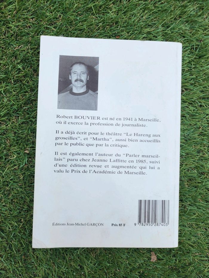 Livre Origine des quartiers de Marseille Robert Bouvier - photo numéro 2