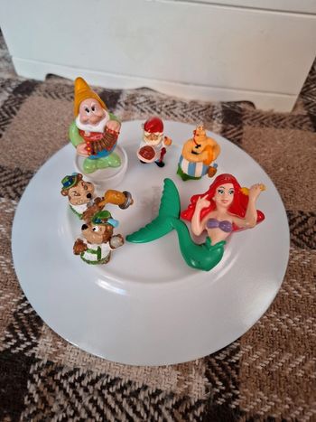 Lot de 5 figurines