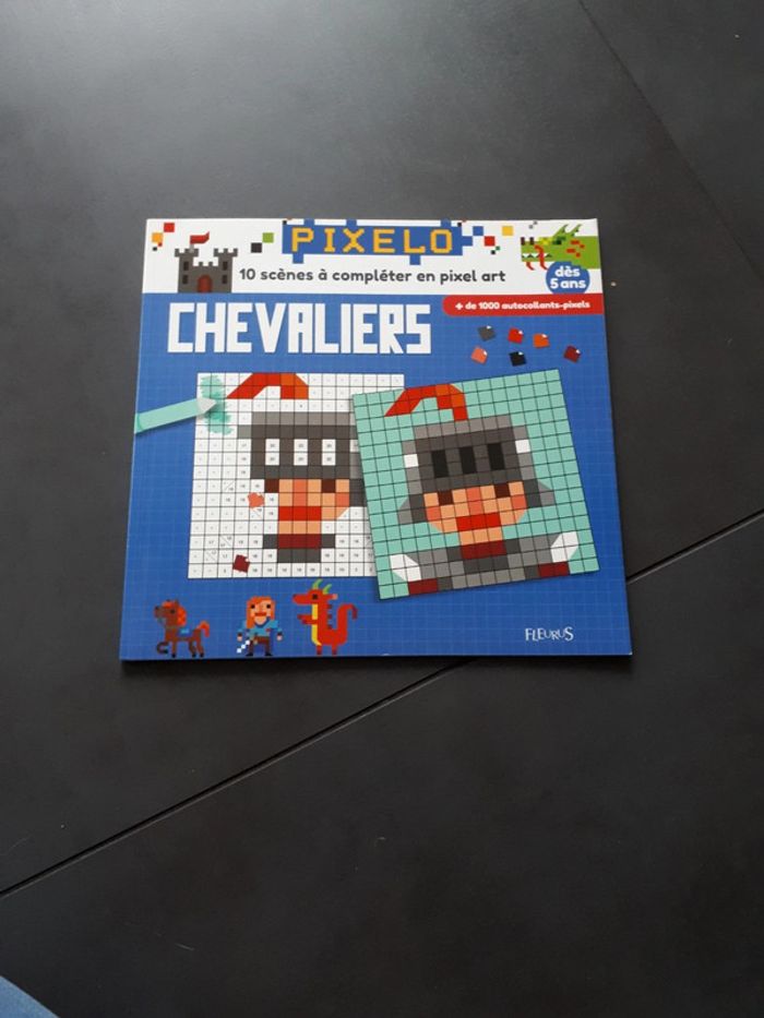Cahier de pixels art pour les petits les chevaliers de Fleurus