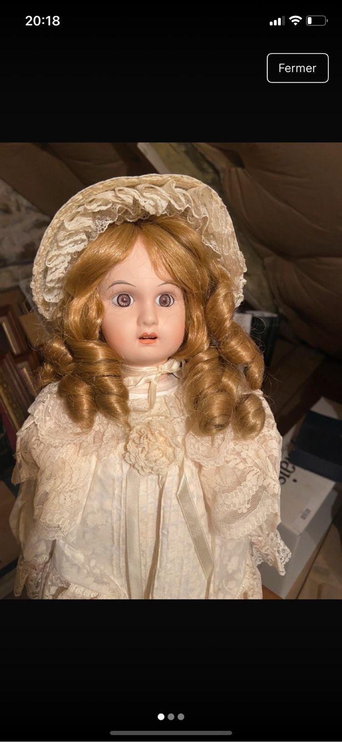 Poupée de collection en porcelaine Amandine de Mundia - photo numéro 2