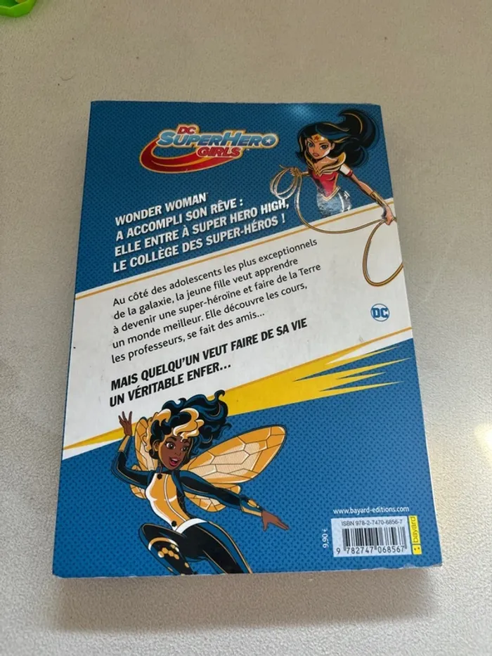 Livre wonder woman à super hero high - photo numéro 2