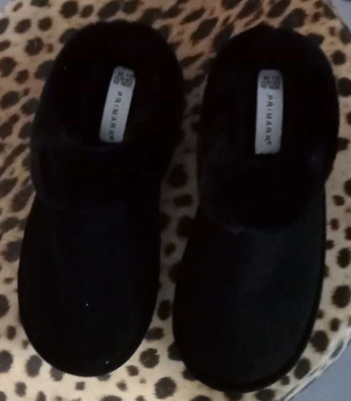Chausson Primark taille 37  neuf