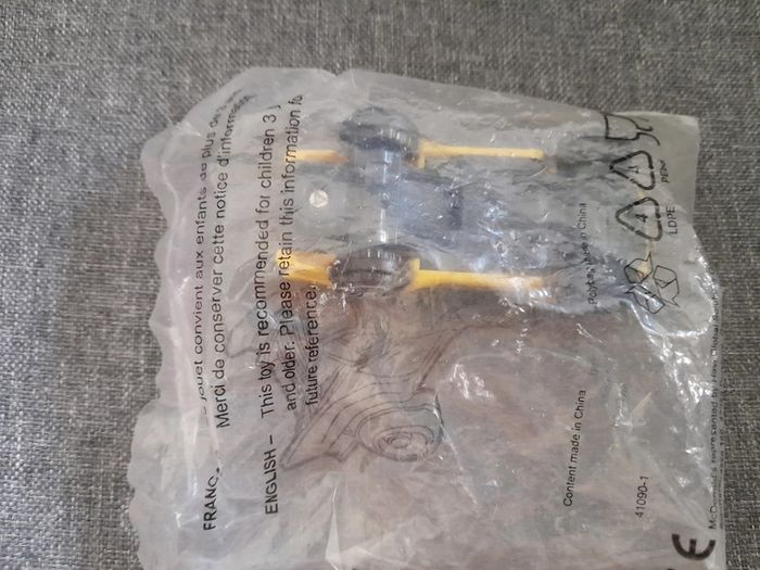 voiture hot wheels McDo neuve - photo numéro 2