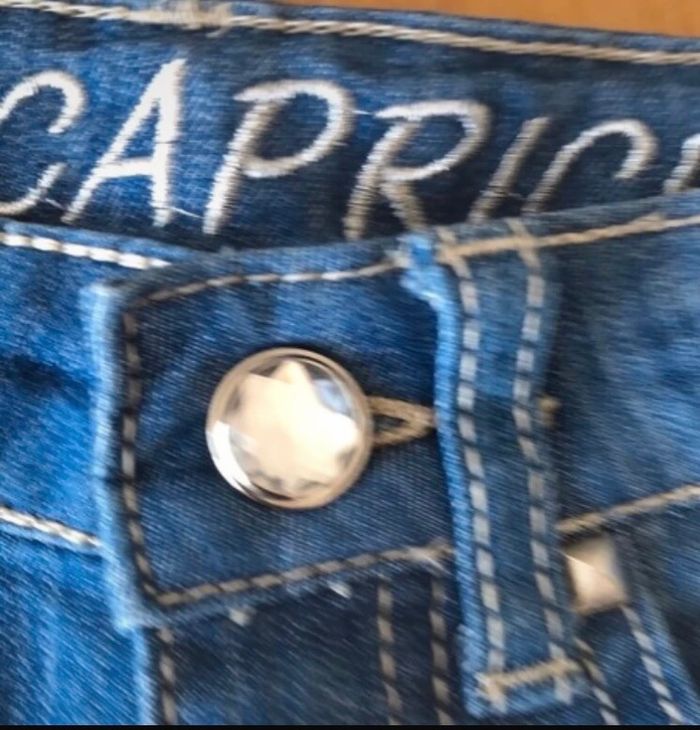 Jupe droite en jean bleu - photo numéro 3