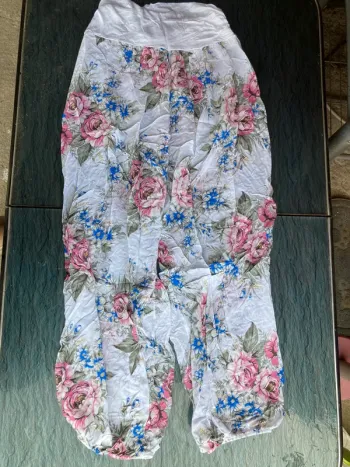 Pantalon fluide à fleurs femme type sarouel