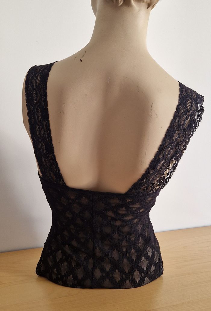 Body en dentelle - Taille M - TB état - photo numéro 3