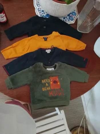 Lot de pull bebe