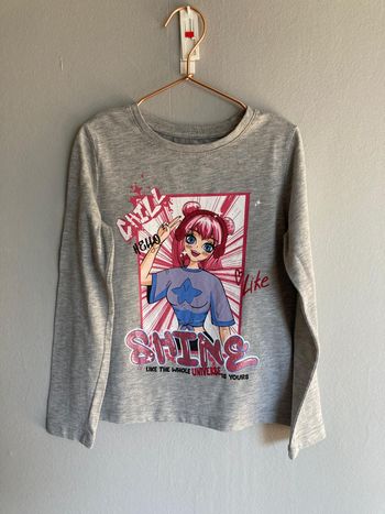 T-shirt manches longues gris style Manga Kiabi – 8 ans (128 cm)
