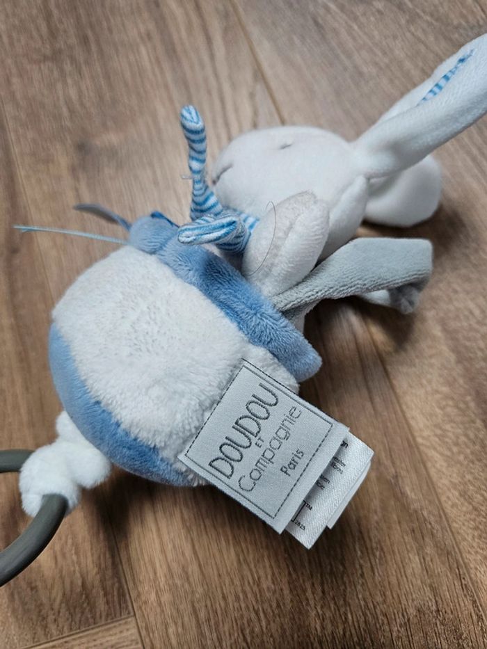 Lapin musical doudou et compagnie - photo numéro 3