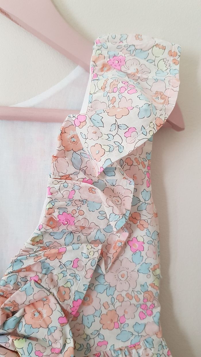 Robe Liberty taille 5 ans 🪷 - photo numéro 9