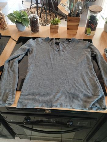 Pull femme gris col V H&M taille M