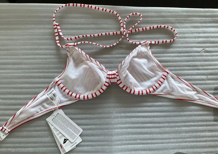 Haut maillot rouge et blanc Freya neuf - photo numéro 7