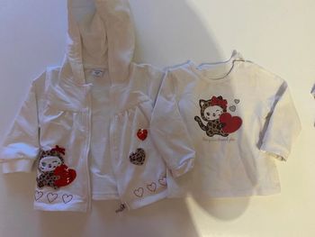 T-shirt avec son gilet