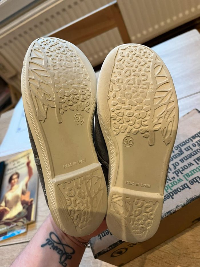 Tennis gris foncé Natural World taille 30 - photo numéro 4