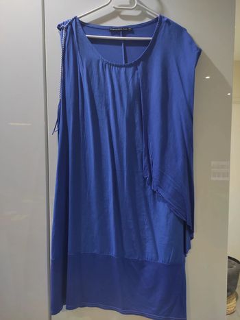 Robe bleu mado et les autres
