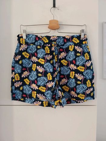 Short imprimé fleurs contenant du lin taille 40