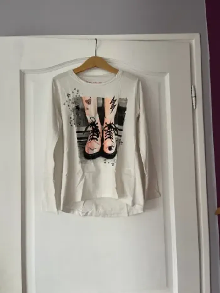 Lot 4 t-shirts manches longues fille 10 ans – Kiabi & Gémo - photo numéro 4