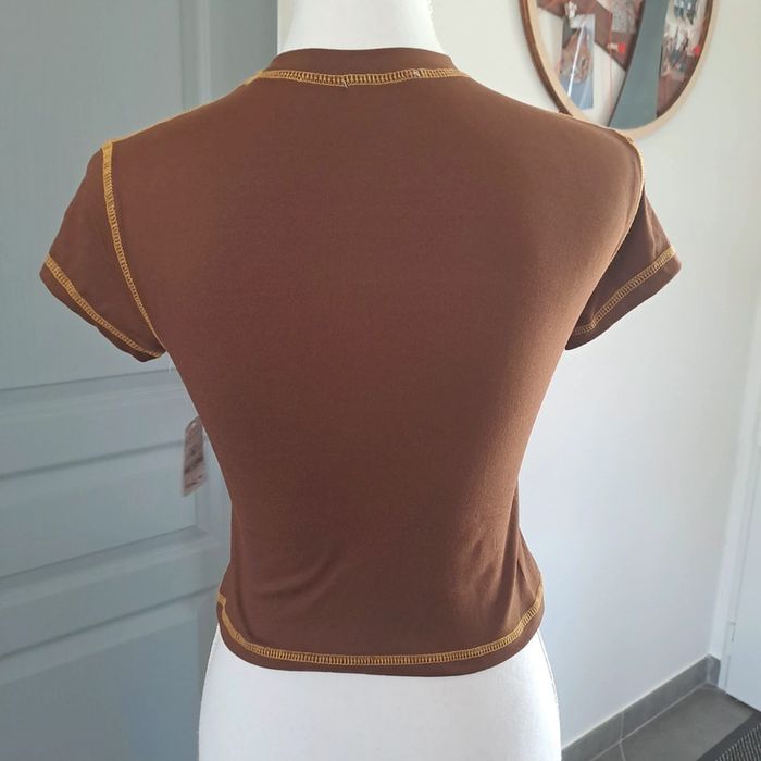(Réduction) T-shirt marron polyester et élasthanne - photo numéro 2