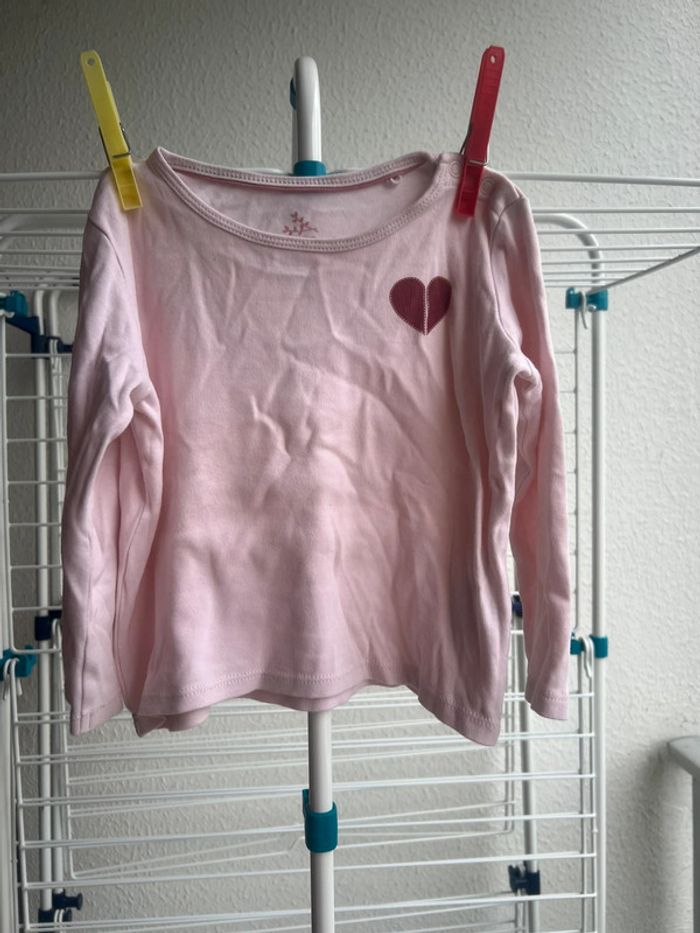Lot de deux. T-shirts manches longues.