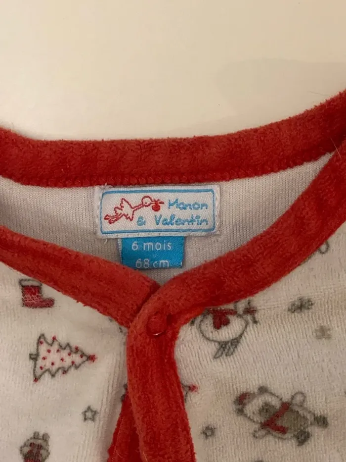Lot de 3 pyjama hiver 6 mois dont 1 Noël mixte - photo numéro 6