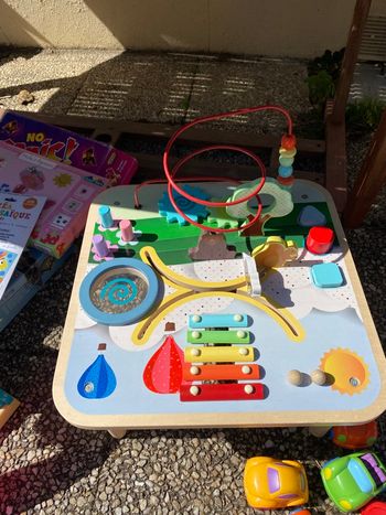 Table activités en bois 