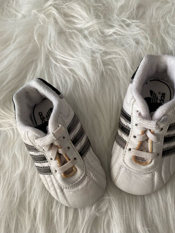 Basket adidas Taille 19