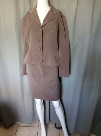 Ensemble Veste et jupe tailleur femme